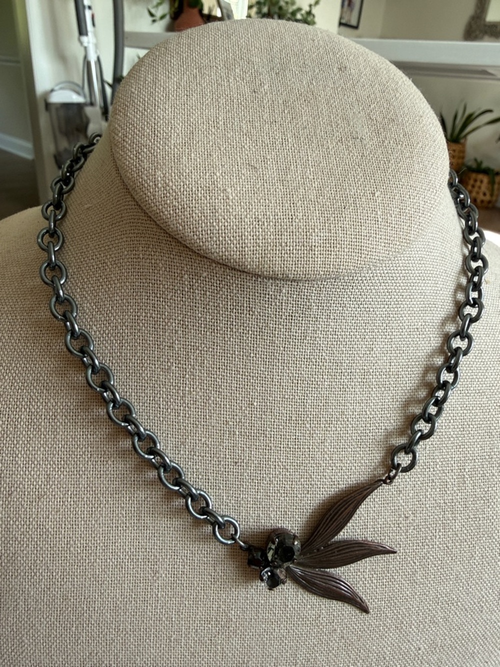 Sabika Women’s Black Chain Necklace with Floral Crystal Pendant